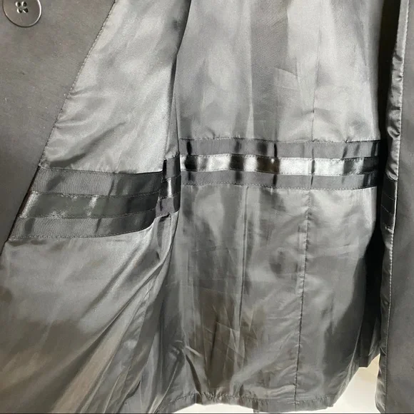 DKNY Black Rain Jacket, Fully Lined Medium - Picture 6 of 8